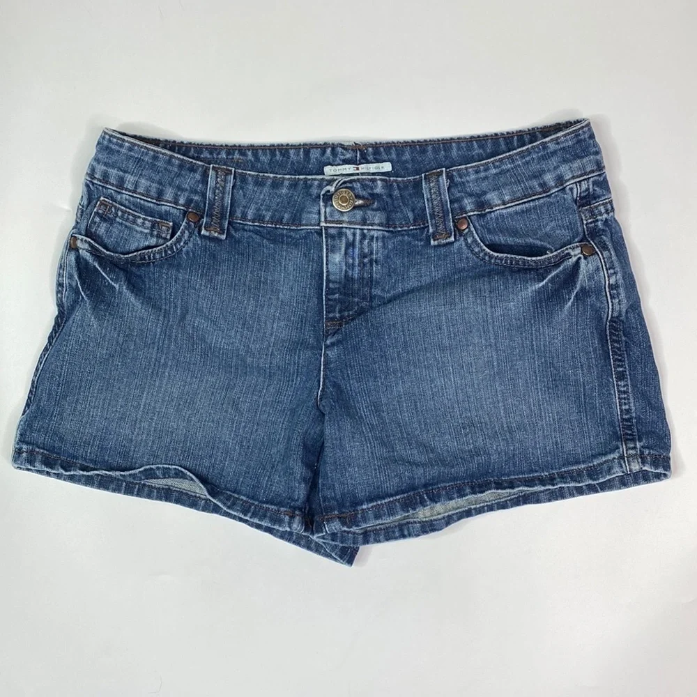 Vintage Tommy Hilfiger Denim Flap Pocket Shorts Size 8